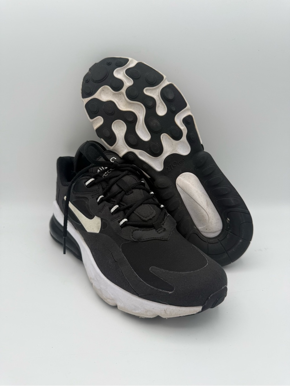 Unisex Youth Nike Air Max 270 React Black White Running Shoes Size 7Y 8.5 Womens